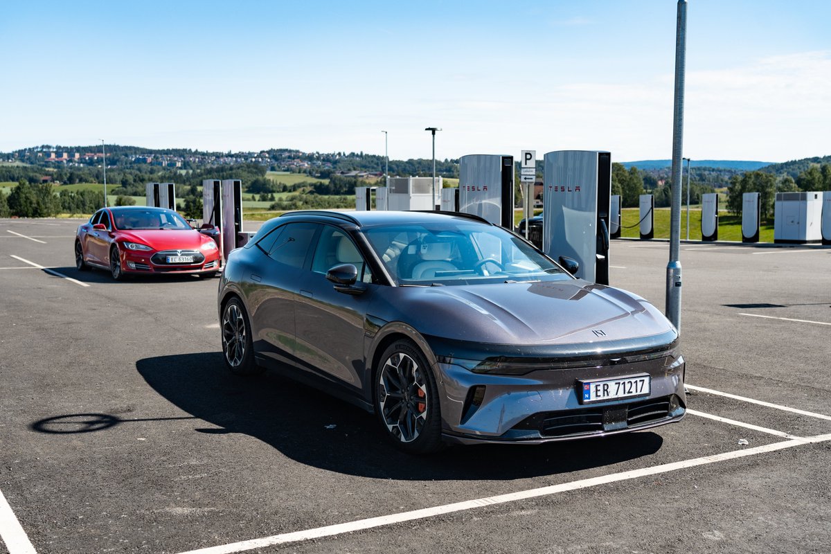 RoamingNorway's tweet photo. ~100 kW vs ~420 kW on the same hardware
~10 years apart https://t.co/V3Ifx7julq