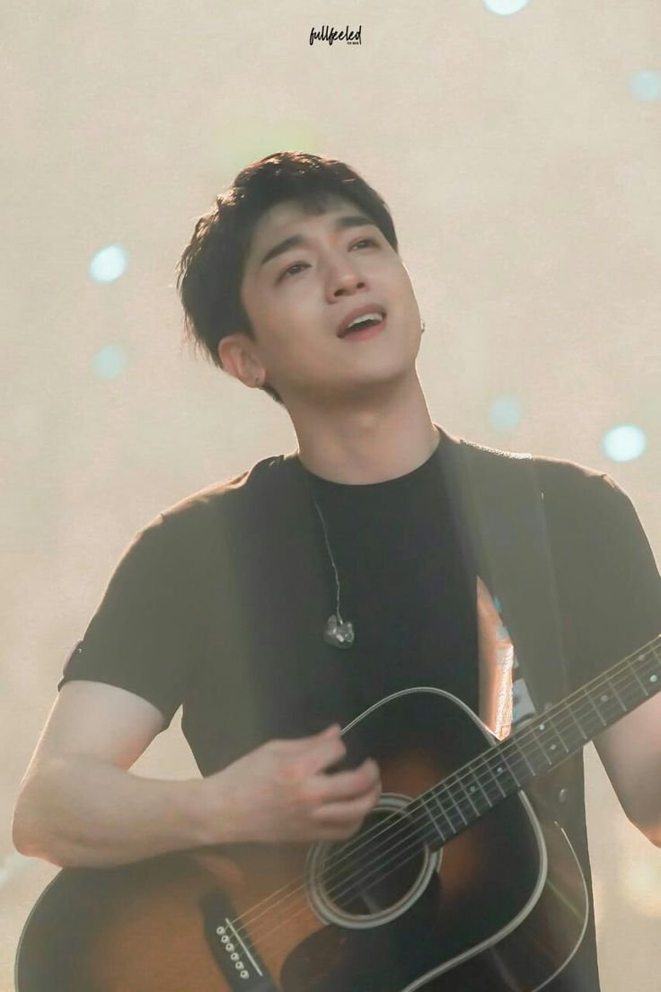 purpleline000's tweet photo. Sungjin is so magical, makes time turn backwards https://t.co/lvSPrVKqXb