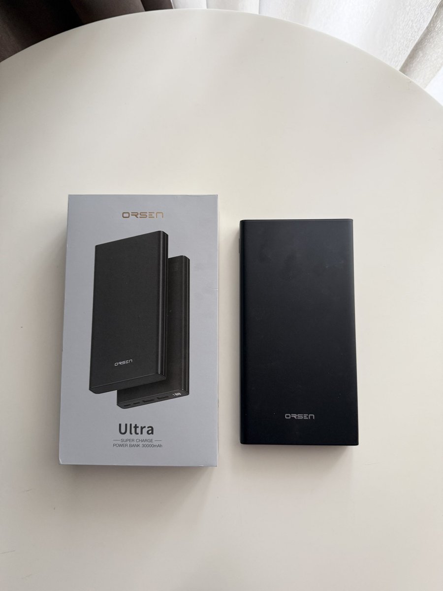 shidkjcmk's tweet photo. ส่งต่อ Power bank eloop e29 ultra
ความจุ 30,000 mah สภาพ 98% ใช้ไปแค่ทริปตปทครั้งเดียว(ยังอยู่ในประกัน)
ส่งต่อ 700 ค่า
#powerbank #ส่งต่อพาวเวอร์แบงค์ #แบตสำรอง #พาวเวอร์แบงค์ #eloop https://t.co/SIUyLNXDIU