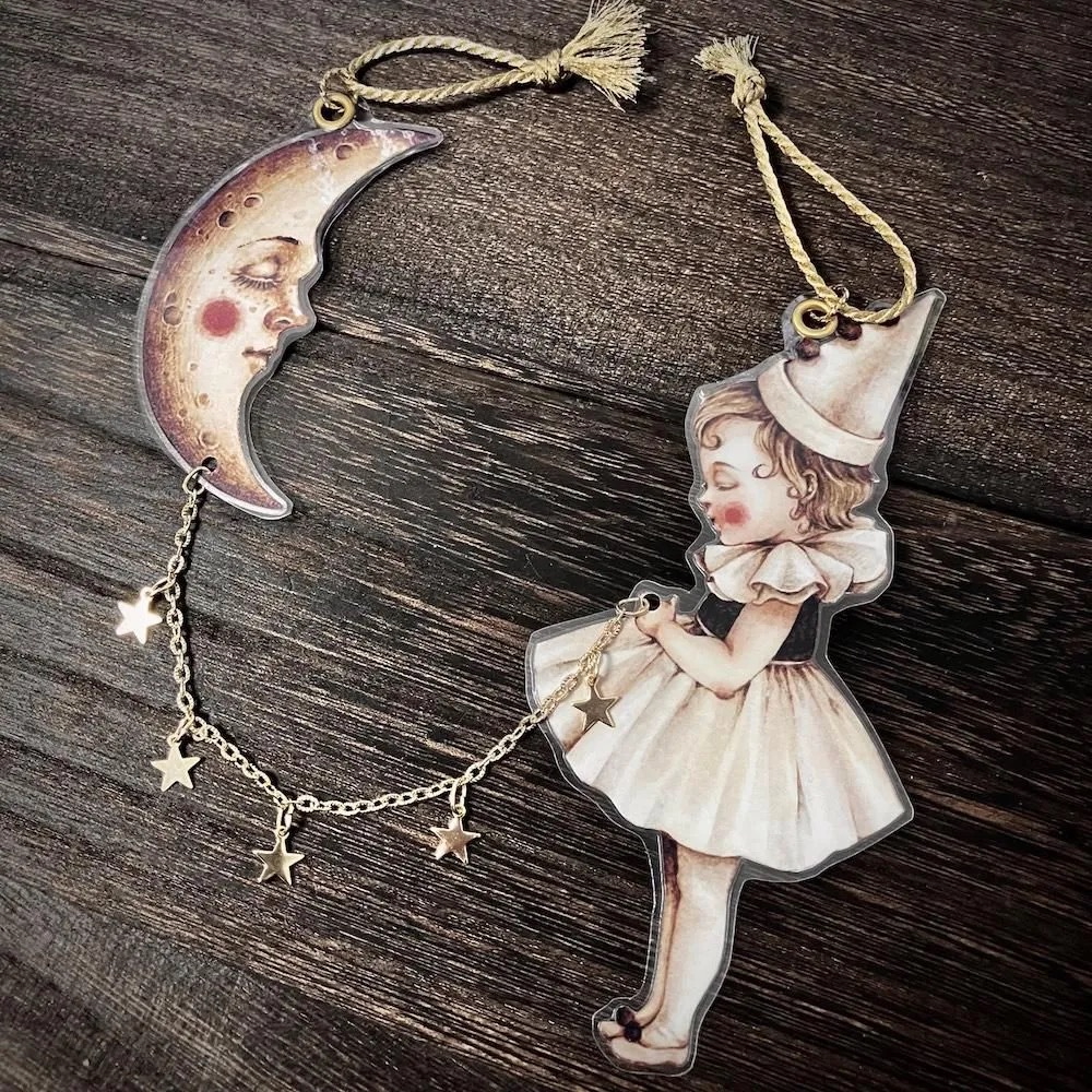天体観測展」 MYSTICさん @mystic1113 の作品はこちらのペーパー