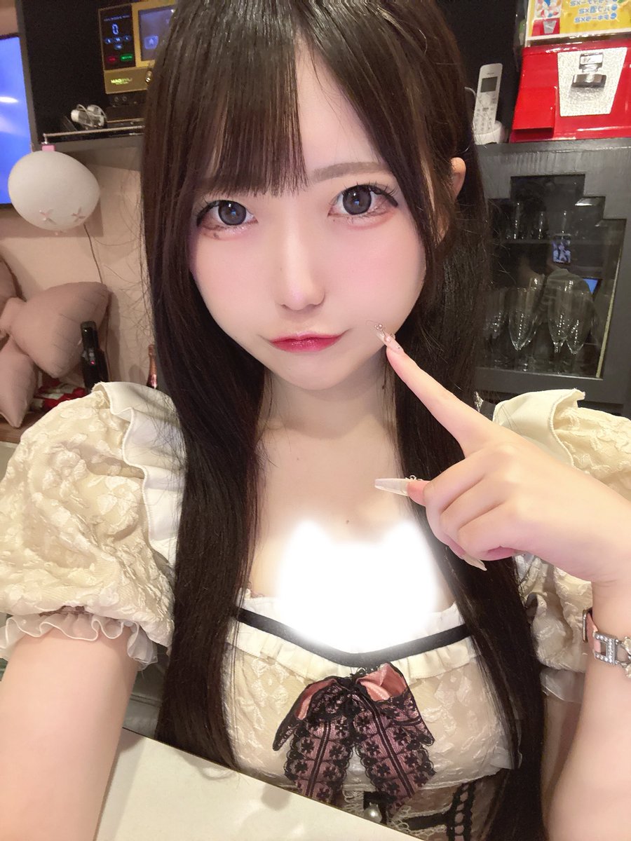 melcafe_kannai's tweet photo. メルカフェオープンしました♪

🎀7月11日（土）のメンバー🎀

18:00~23:00 らみちゃん
@melcafe_rami 
17:00~23:00 にょなちゃん
@melcafe_nyona 
17:00~23:00ぽむちゃん
@melcafe_pomu 
17:00~23:00山田
@melcafe_yamada 

たくさんのご帰宅お待ちしております♪

#melcafe #メルカフェ
#メイド #メイドカフェ
#おすすめ #横浜メイドカフェ
