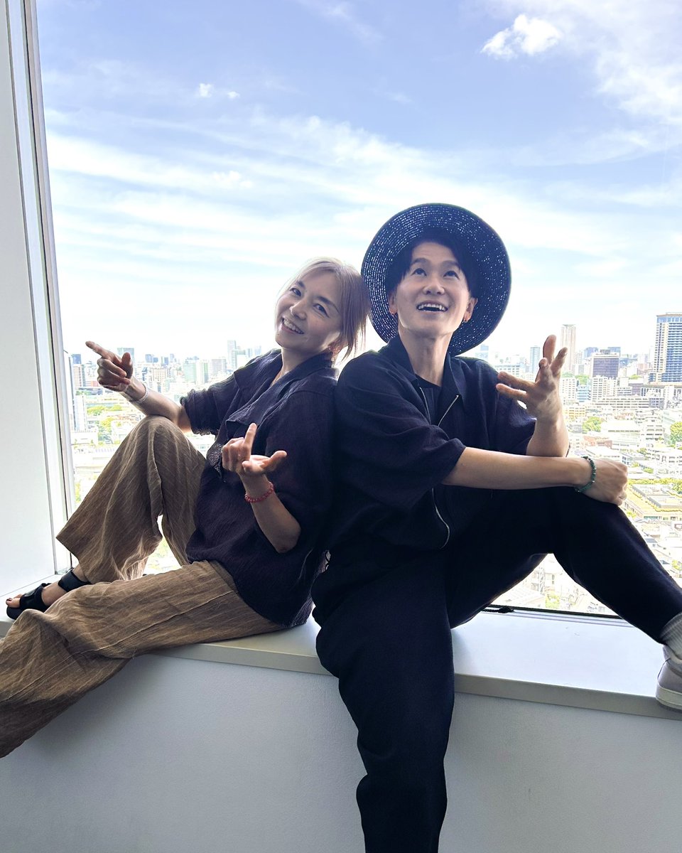 naotointiraymi's tweet photo. 本日、山口智子さんのラジオ「べサメムーチョ」の第二回目が間も無く放送されます！
海外のあんな話も！？
是非聴いてみてねー

#ナオトインティライミ #山口智子 さん #べサメムーチョ https://t.co/r8piIFifW0