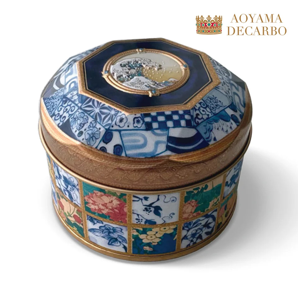 britculturejp's tweet photo. 東京都美術館で7月25日（土）から『大英博物館日本美術コレクション 百花繚乱～海を越えた江戸絵画』が開催。会場では、北斎や応挙、国芳らのオリジナルグッズも展開されます。また、7月28日（火）～8月7日（金）までの平日限定で、大学・専門学校生は無料で観覧可能 https://t.co/5PbxzKjxTB 🇬🇧 https://t.co/ZAs5P0PcfA