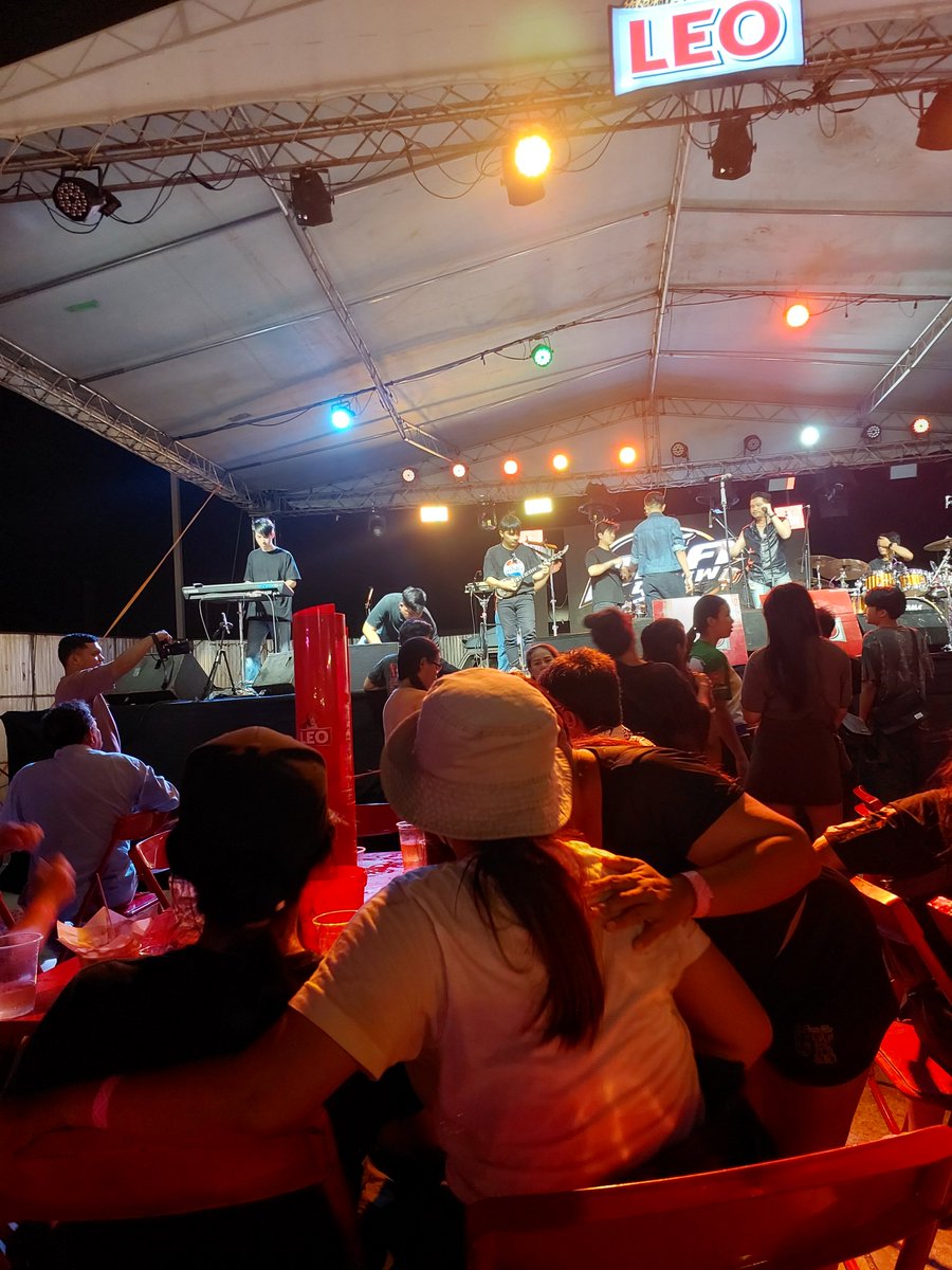 ice84491633's tweet photo. สนุกอยุ่นะ https://t.co/KWWBIzrRsp