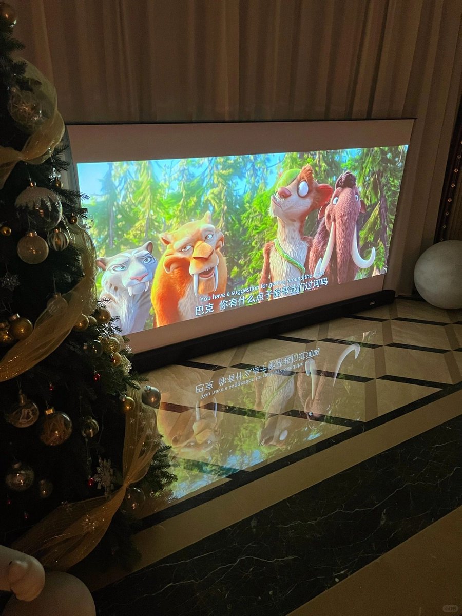 YolandeBral0sk's tweet photo. Just wrapped up a cozy movie night with my little ones—popcorn everywhere, big laughs and even bigger hugs. Best part of the week, no plans needed. https://t.co/o09Bz4aNV9