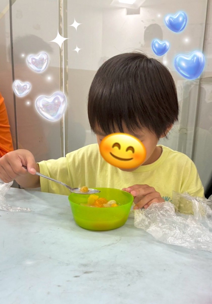 firstdream_11's tweet photo. 🍹南篠崎教室🫧
2026.7.11(土)
『サイダーポンチを作ろう❗️』　
いよいよ暑くなってきましたね☀️💦
サイダーポンチを作って涼みました😉
みんなで協力して美味しく完成させることができました！😊✨

▽ファーストシーンドリームの詳細はこちら！
https://t.co/CPMWTHWgru

#放デイ #食育 https://t.co/ru7bHa3toM