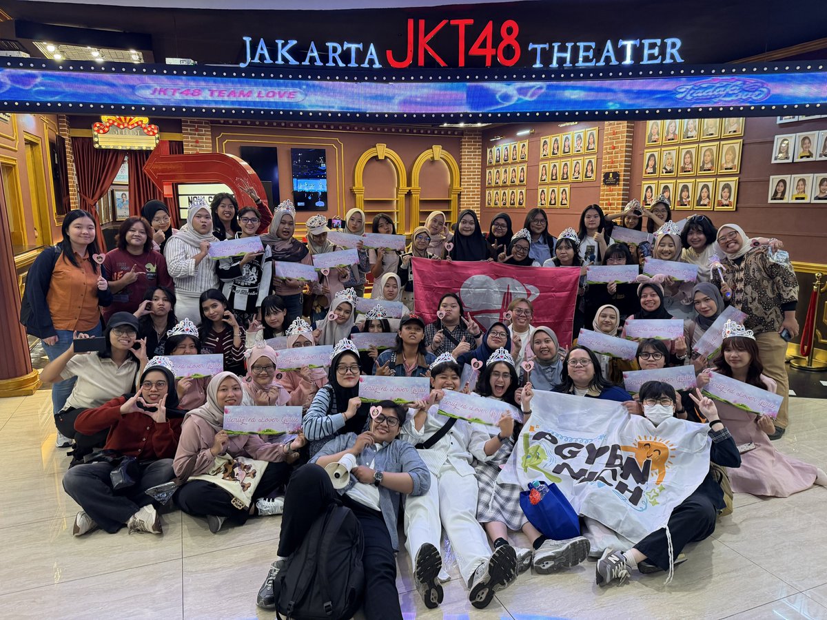 LoveSpireJKT's tweet photo. Ladiessssssss 👸🏻💕

Terima kasih guys untuk show ITADAKI♡LOVE - Ladies Night kemaren

sehari menjadi princess bersama Team Love 😍👸🏻

dan terima kasih juga untuk energi positifnya Team Love untuk fangirl-fangirl ini semoga menjadi show yg menyenangkan dan berkesan yaaaaaa 🫶🏻🫰🏻🤍

#CertifiedLoverGirlie #ItadakiLoveJKT48
#RiseWithSpire
#OneLoveOneSpire
