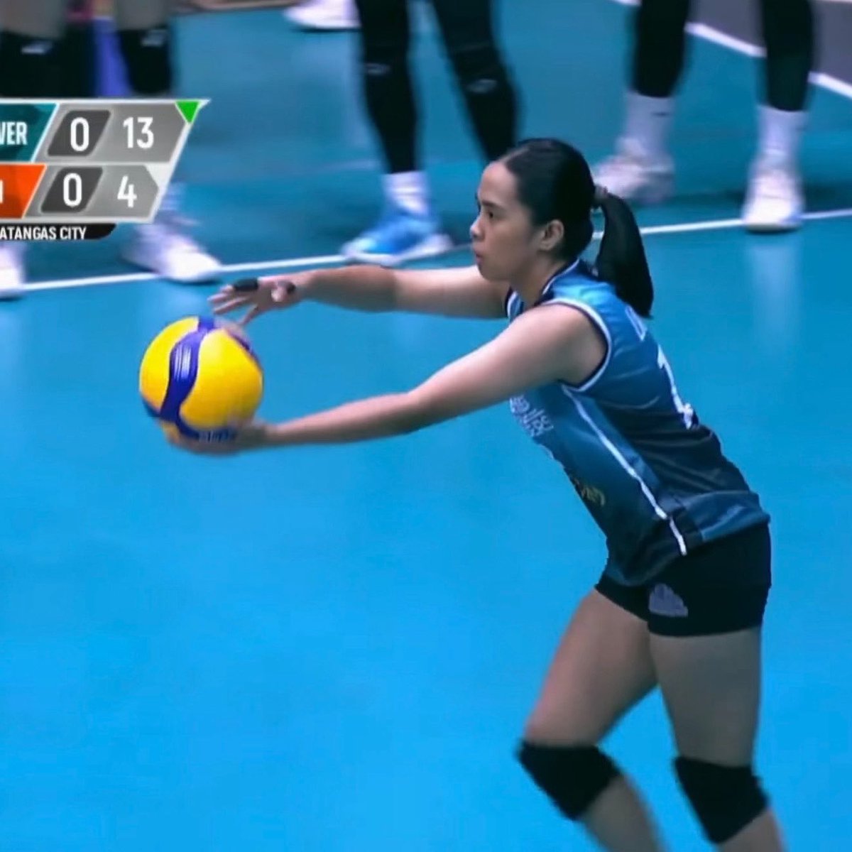 slayingbelen's tweet photo. lams lamina’s debut in the pro 🥹🥹🥹 

seeing you shine and hearing the crowd cheer the moment you subbed in… I just know there's something big for you on this new path 🫵🏽🫂

SO PROUD OF YOU, LAMS! 🩵

#PVL2026 https://t.co/KgMprjv5oY