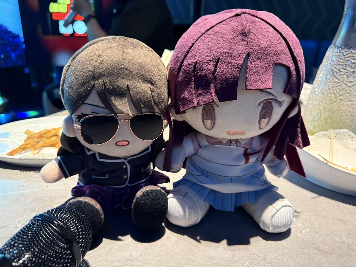 doom_mikan's tweet photo. 罪木とカラオケに行きました～～～ https://t.co/DrFXOvl8Bz