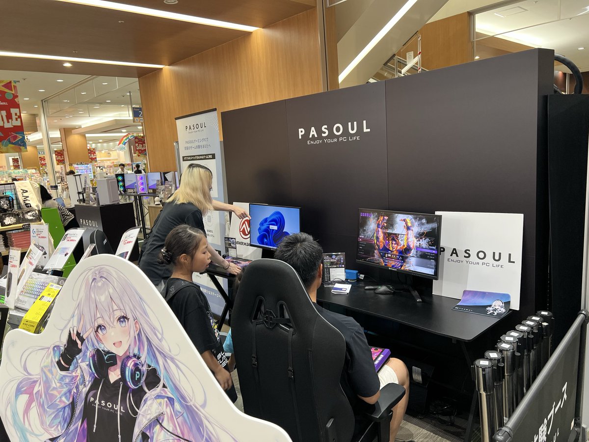hiroshi0812's tweet photo. PASOUL POP UP STORE 新鎌ヶ谷、開催中！🎮
オンライン直販ブランドが初のリアル出店。ゲーミングPCに「触れて・体験して・遊べる」7日間!
本日と明日はプロゲーマーMeg5選手との対戦体験会も！
📍アクロスモール新鎌ケ谷2F（駅徒歩3分）
🗓 〜7/15(水) 入場無料

#PASOUL #ゲーミングPC #新鎌ヶ谷 https://t.co/AzXGW0b9Dv