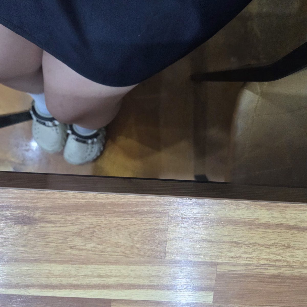 silbee1115's tweet photo. 알바 할 동안 여기 밑에 숨어있을래요?
심심할때마다 머리 만지게
#경산 #구인 #펨돔 #멜섭 #리틀 #마미 #로망트 https://t.co/1hPFRy01aN