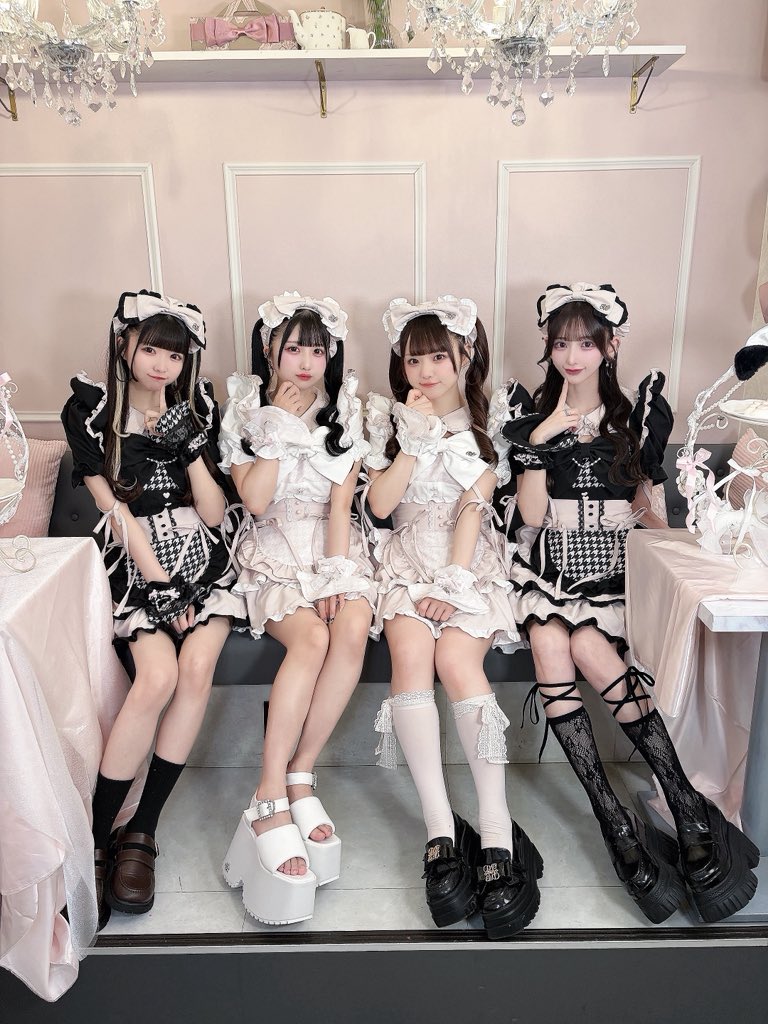 ⊹ ˖ ────── 🎀 ────── ˖ ⊹ 𓈒 @HONEYMEW_JP さん