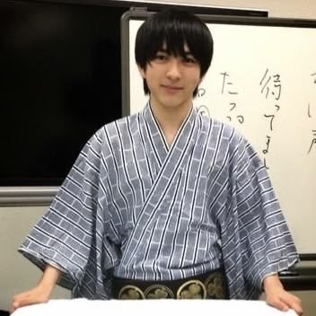 M__12155's tweet photo. 「和」が好きという理由でサーティーワン抹茶×4を選ぶ吉田仁人は本当に「和」が似合う。 https://t.co/p1VeC0yhhs