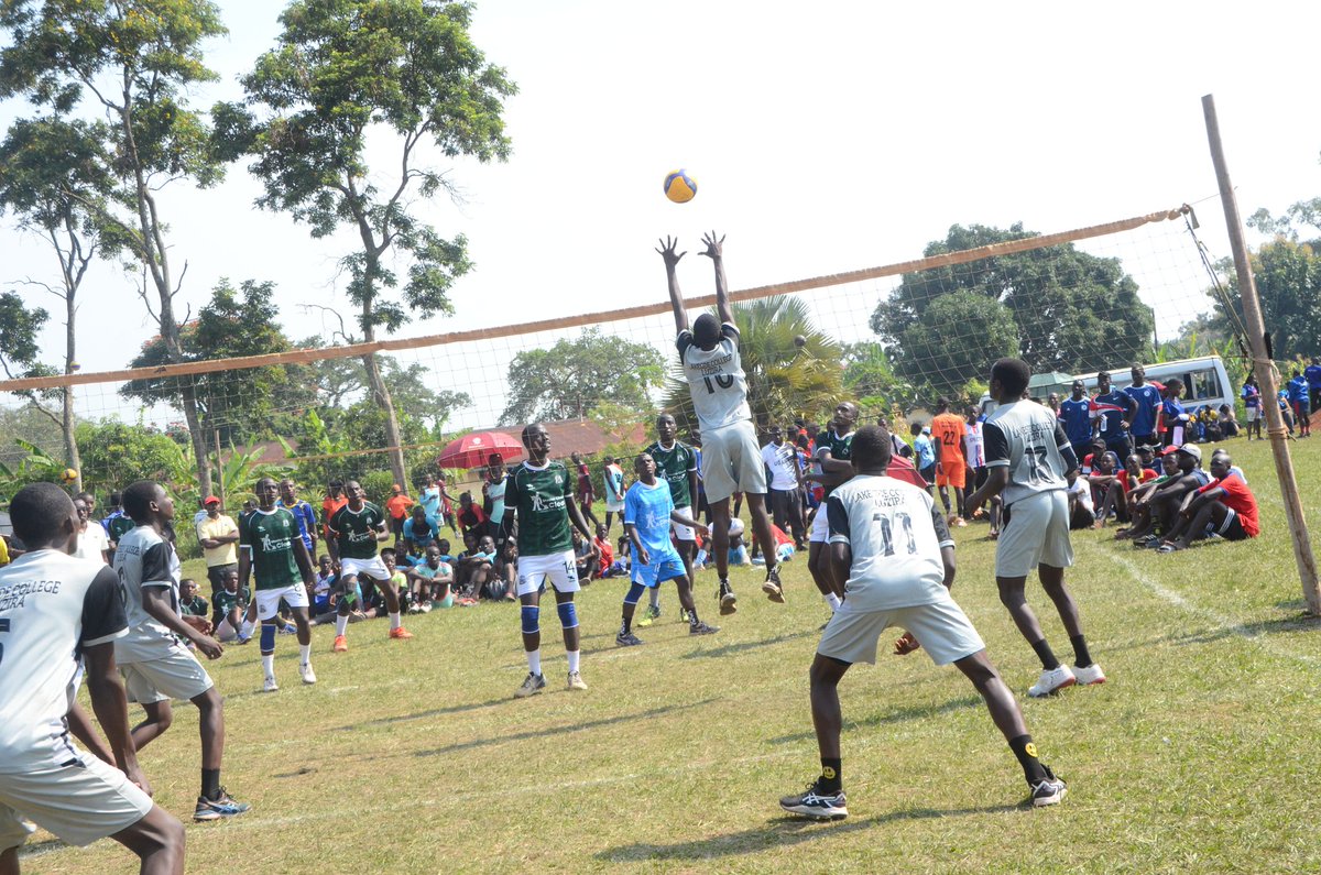 StKagwabusbwgl's tweet photo. Three games played and all of them won, keep pushing boys the #Volleyball team @CoachWaVolleyUG @KaggwaLeague @USSSAOnline https://t.co/4WWYdcmyy2