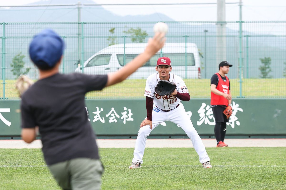 Eagles_Farm's tweet photo. 【試合終了：E 9-7 F】
#わしほー！

陸前高田市へお越しの皆さまに勝利を届けることができました🙌

イベントの様子を少しお届け📷✨

たくさんのご来場ありがとうございました😊👋

次回は明日
7/12(日)12:00
楽天イーグルス平成の森球場
北海道日本ハム戦⚾

#RakutenEagles
#eaglesfarm
#強鷲革新 https://t.co/jgMZNdpNqg