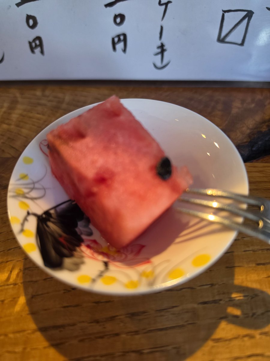 yukarinu2's tweet photo. #おひるごはん　①7/6。「三匹の子ブタ」のハンバーグサンド。キュウイジュースと。②7/7。火木土だけのランチ&amp;中国茶カフェ「てるてるぼーず」。ボディケアメンテナンスのセラピストが作る『カラダを癒す健康ランチ』。七夕なので、お味噌汁におそうめん。+100円でとうもろこしご飯。#高松ランチ https://t.co/AUsDhEgzhB