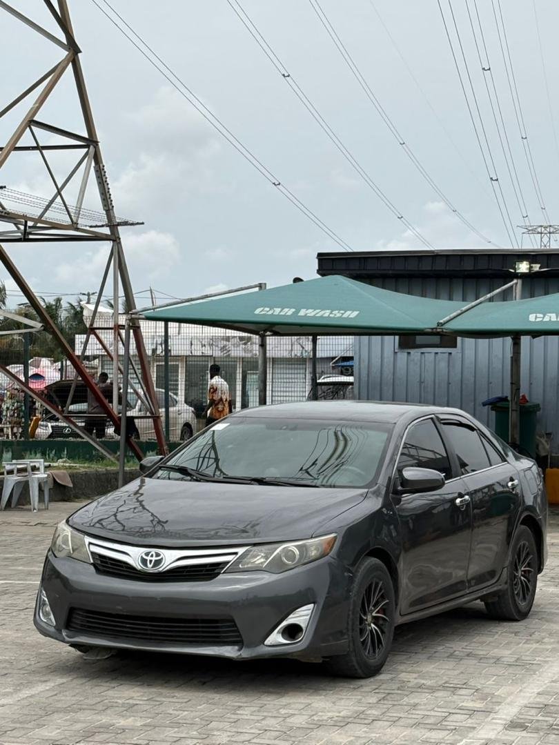 onusancho1's tweet photo. Super Distress.

2014 Registered Toyota Camry XLE 
Neatly used 
Pristine state
8m Cash 
Location. Lakowe. https://t.co/ypb3GyL3uZ