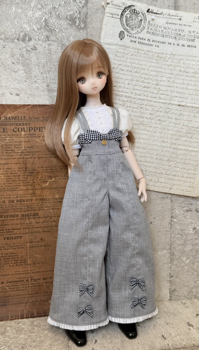 seri0409's tweet photo. ✴︎アイドール77販売品お品書き✴︎

1/4ドールサイズ(型紙:MDD S胸もちあし)

パフトップス&amp;ワイドサロペットset
ブルー、グレー各¥12,000-

月、うさぎ、ねこ、イルカクッション
各種¥3,500-
個数制限なし、現金会計のみです🙇‍♀️

よろしくお願いします🫶
#アイドール東京77 https://t.co/ol4QcTJ51j