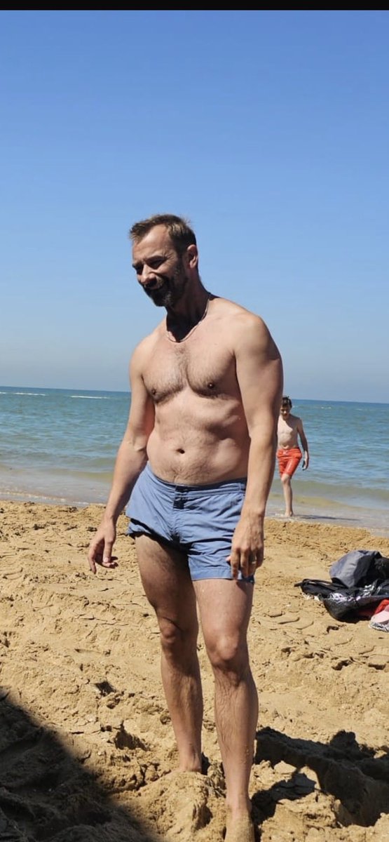 Charliecondou's tweet photo. Not bad for 53? https://t.co/mDDV9WNSTm