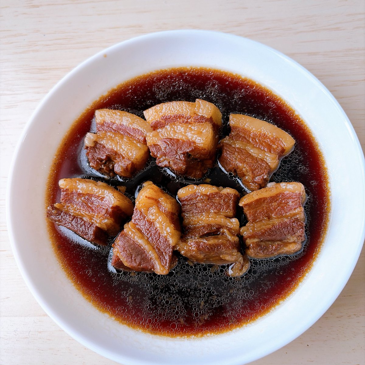 tiarguci0p10's tweet photo. 今日は豚の角煮を作ってみました🐖
これでコラーゲンをたくさん摂取します https://t.co/TIjW6IGnuZ