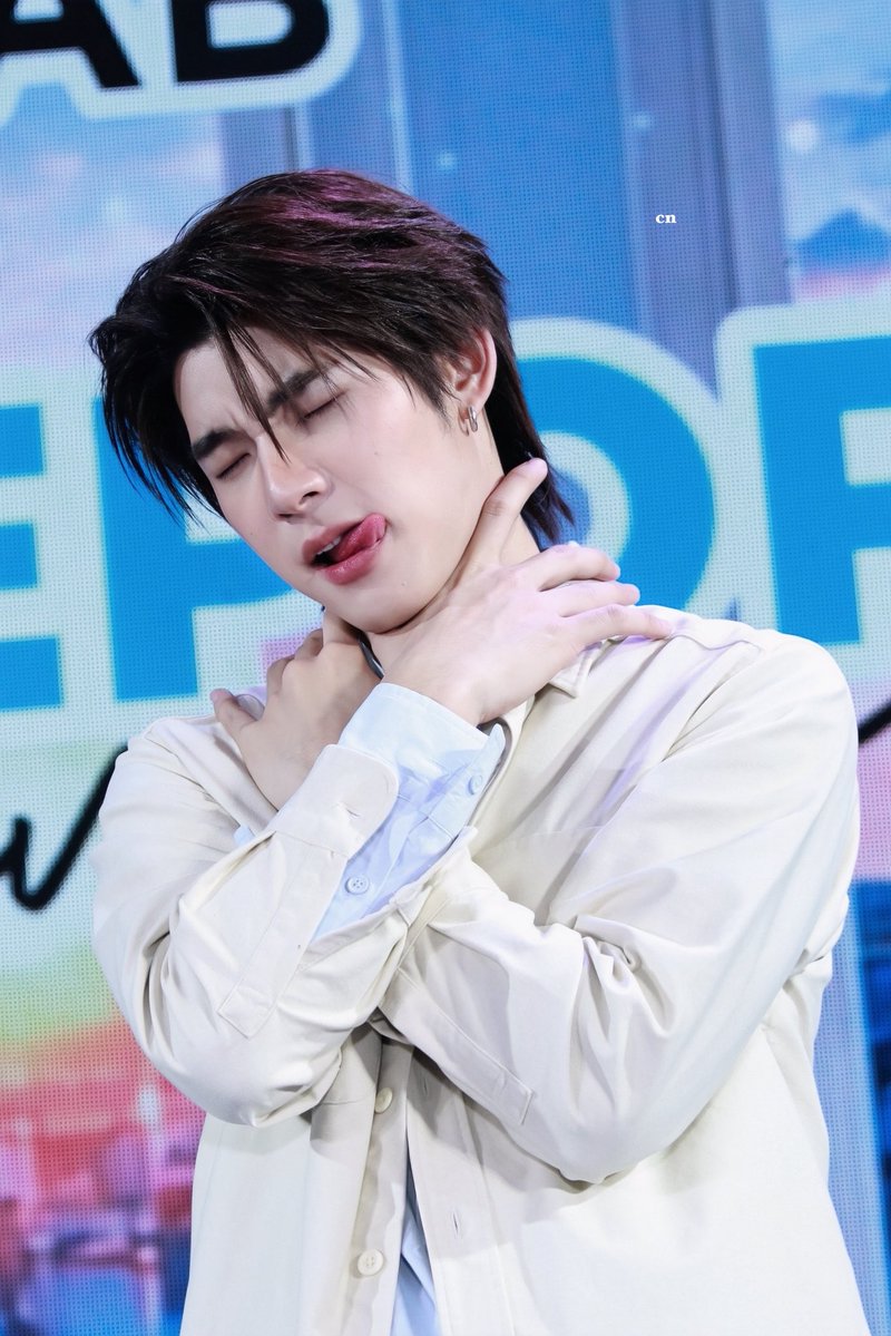 cnktxmm's tweet photo. แฮ่ ~ คิดถึงจะขาดใจ (พี่หนะคิดถึงตี๋จะขาดใจ) ㅠㅠㅠㅠㅠㅠㅠㅠㅠㅠ

♡。@twnpich  #twnpich 𓏴🐶 ⸝⸝⸝⋆ https://t.co/VkSnvujslQ