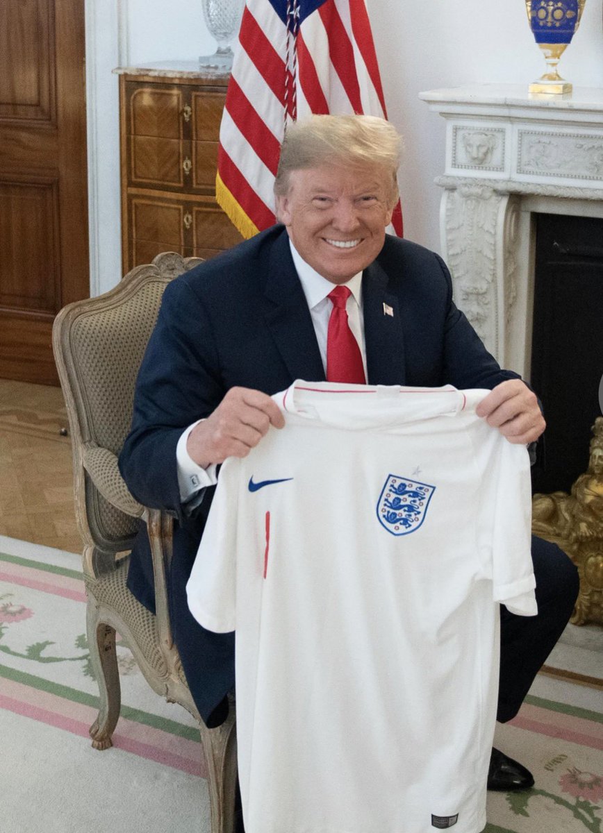 Out of Context Human Race tweet media