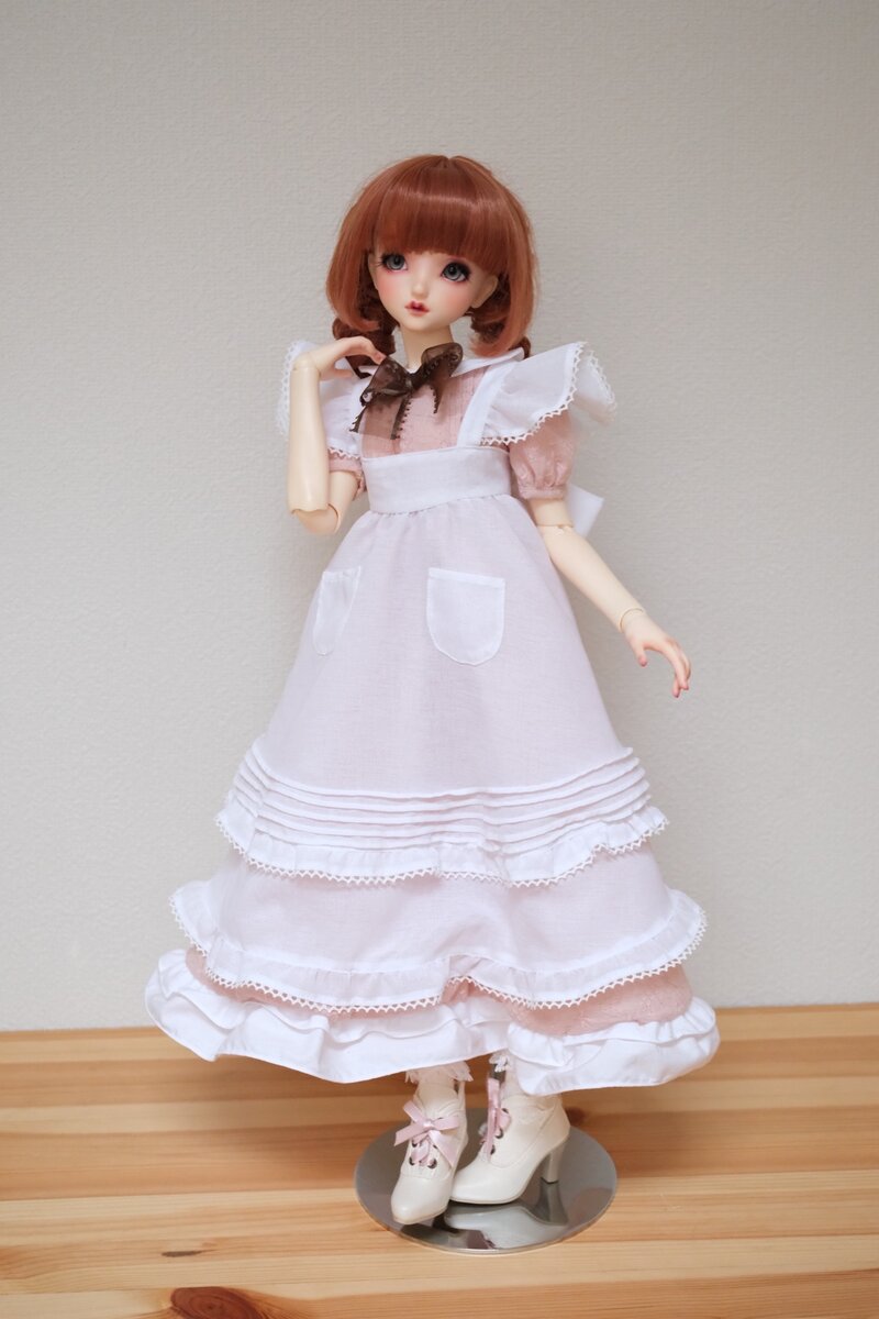 lealea_doll's tweet photo. 天使の窓２階　すみかSHOPにて委託中

👗エンジェルフリルエプロンドレス　11000円
（カラー：いちごちょこ,れもん）
👗ばら刺繍バッスルドレス　22000円
（カラー：ロイヤルブルー）

👒お帽子４点　

お立ち寄りの際はよろしくお願いいたします～✨
#れあれあどーる https://t.co/X6pfSgwM4m