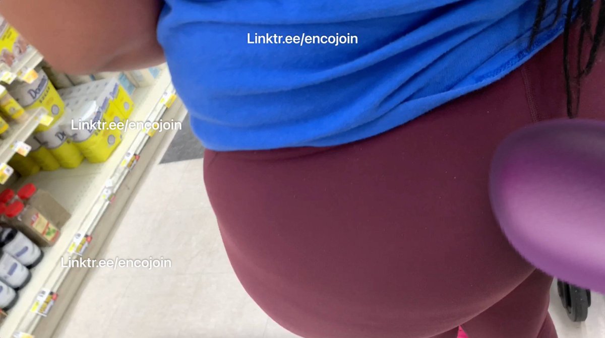 DomingoMic69624's tweet photo. The chubby girl’s bulging ass

I ignored her at first

But looking at her ass is so big that it’s hard to avoid the sperm being ejaculated directly into her ass https://t.co/PTgKKRTJD2