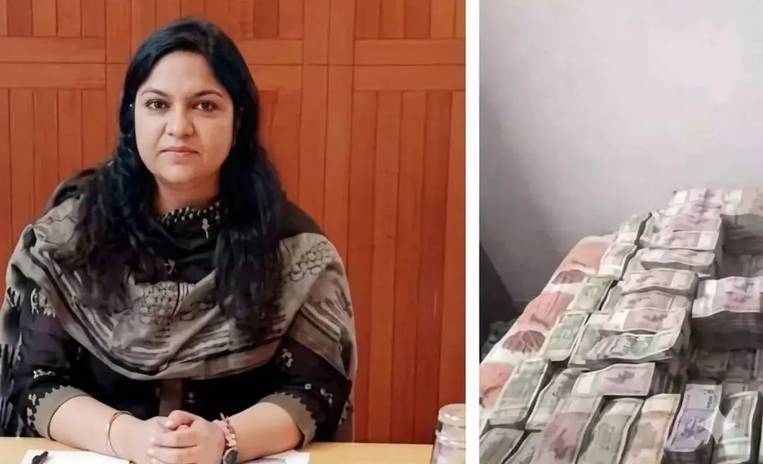 HumdardAlfaaz's tweet photo. पूजा सिंघल IAS, खनन घोटाले में 36 करोड़ केश, 82 करोड़ की संपत्ति, परंतु अब झारखंड के सूचना विभाग की सचिव बन चुकी हैं

2000 बैच की झारखंड कैडर IAS अधिकारी पूजा सिंघल । MGNREGA और खनन पट्टा घोटाले में ED ने 2022 में गिरफ���तार क���या। 36 करोड़ नकद और 82 करोड़ की संपत्ति जब्त। 2 साल 4 महीने न्यायिक हिरासत में जेल काटी।

2024 में जमानत मिली, सेवा में बहाल हुईं। और अब 2026 में वे झारखंड के सूचना एवं ई-गवर्नेस विभाग की सचिव बन चुकी हैं।

साथ ही झारखंड कम्युनिकेशन नेटवर्क लिमिटेड की CEO का अतिरिक्त प्रभार भी।

सरकारें विभागों का नेतृत्व करने के लिए अधिकारियों का चयन कैसे करती हैं? किस आधार पर?