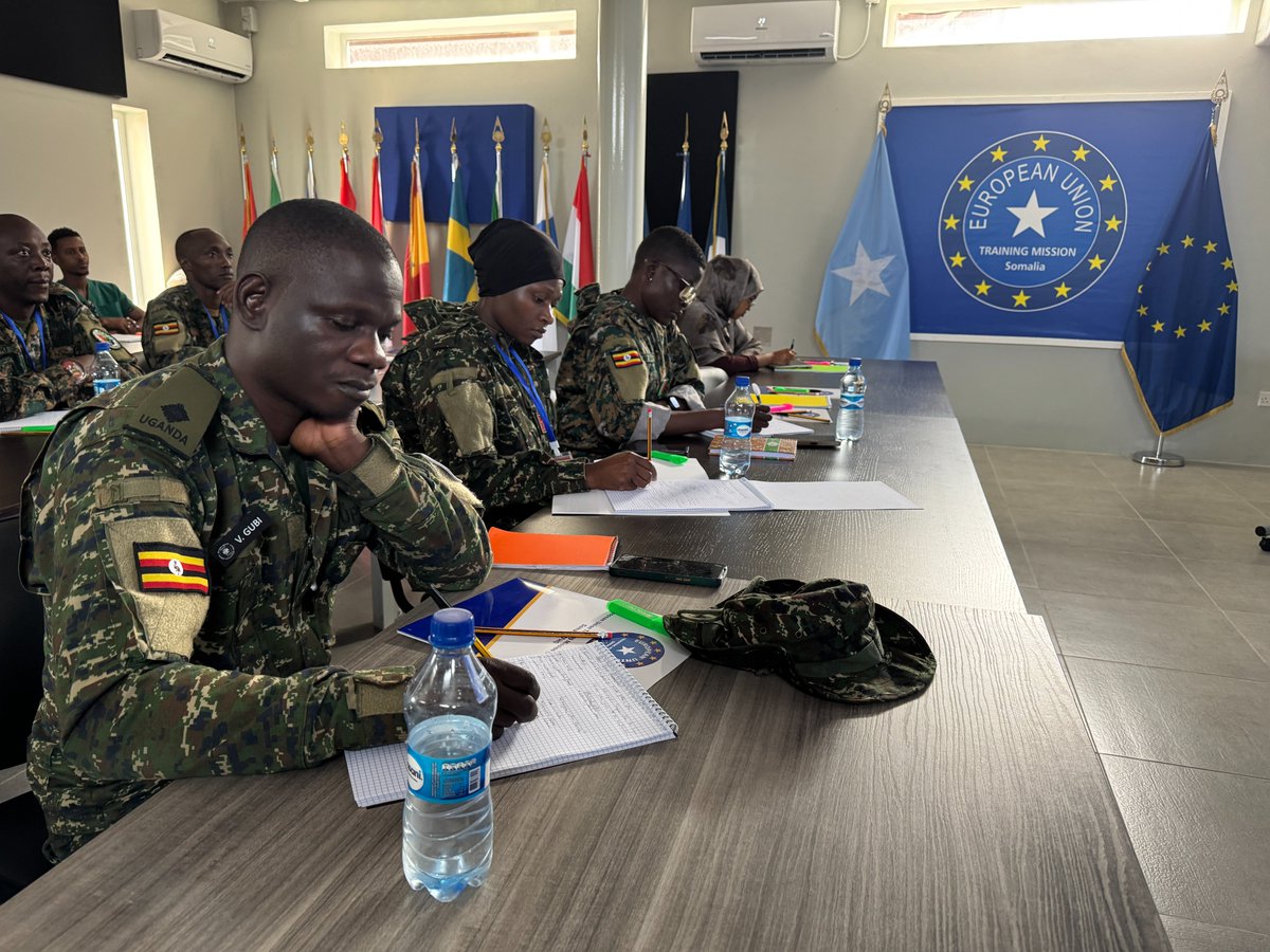 EutmSomalia's tweet photo. EUTM-S Medical Advisor, with the Somali Armed Forces and @aussom_ , delivered a specialized course on Gynaecological Emergencies for Xooga Hospital and AUSSOM medical personnel. Strengthening medical readiness, local ownership, and healthcare for military personnel and civilians. https://t.co/bUfqBVAqHo