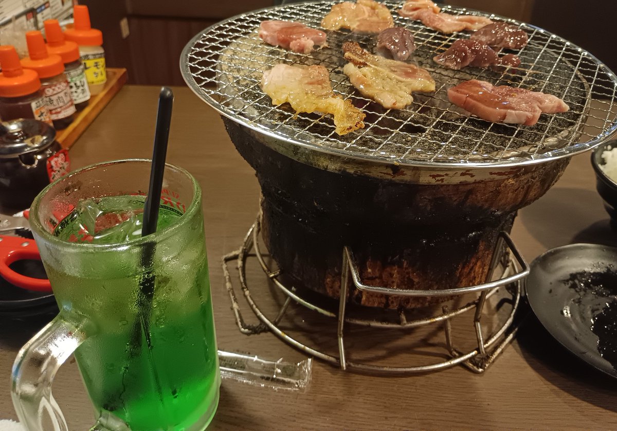 hiroki740107's tweet photo. おひとり様焼肉。 https://t.co/IcliqOepHa