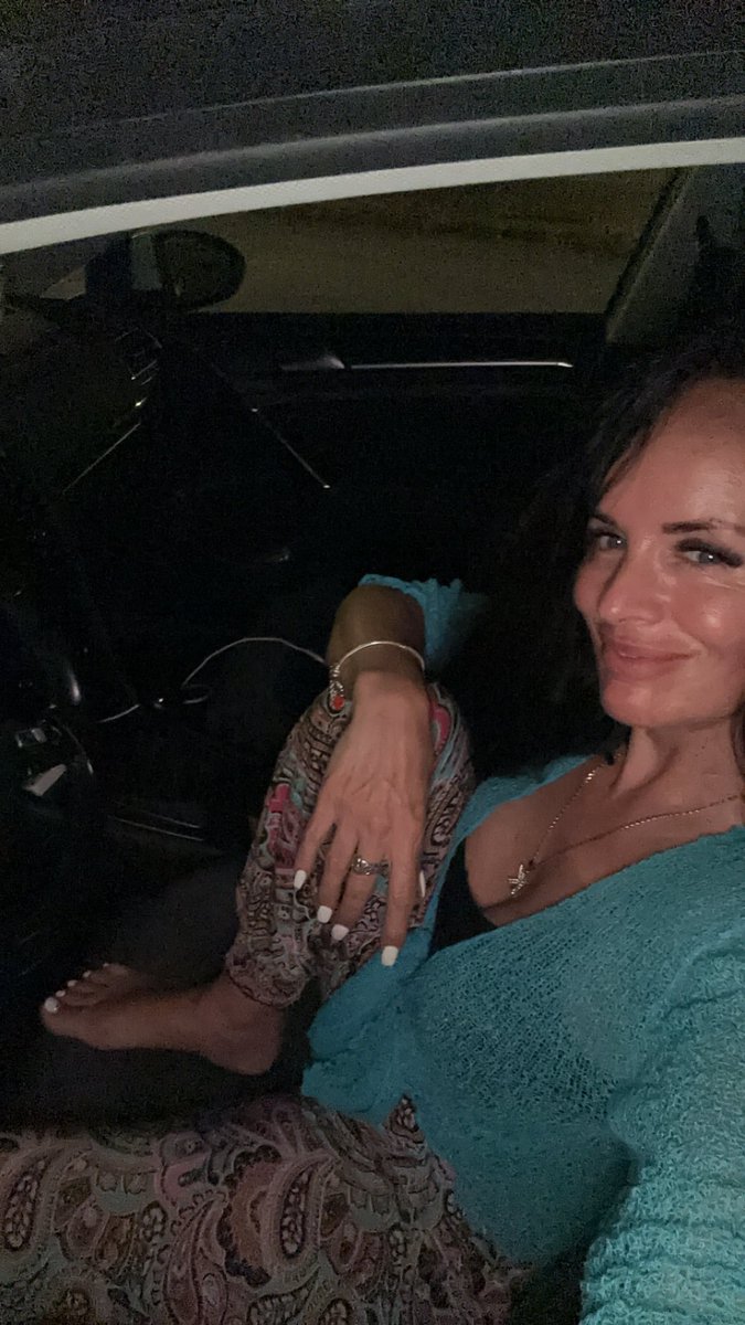 kimmarcella's tweet photo. Barefoot days and starry nights ✨🩵 #summernightvibes https://t.co/2bmfh7WlH5