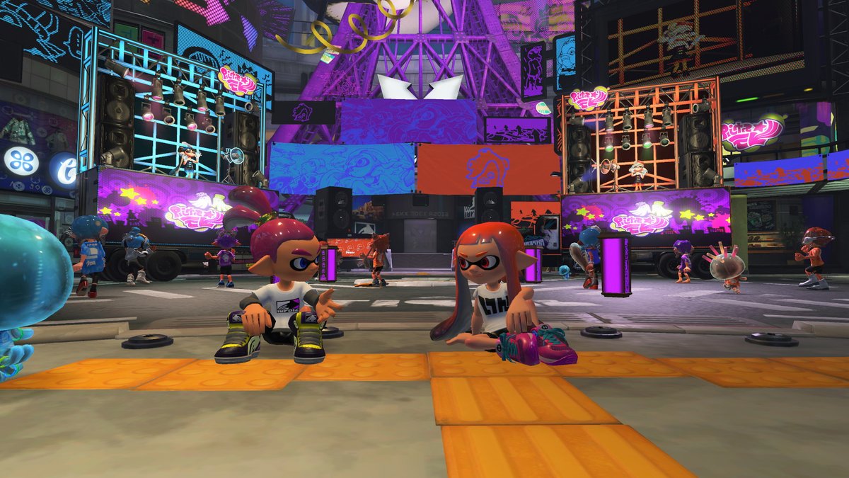 bronzelee91's tweet photo. Inkopolis Plaza with Pearl &amp; Marina. https://t.co/i6jjar16fl