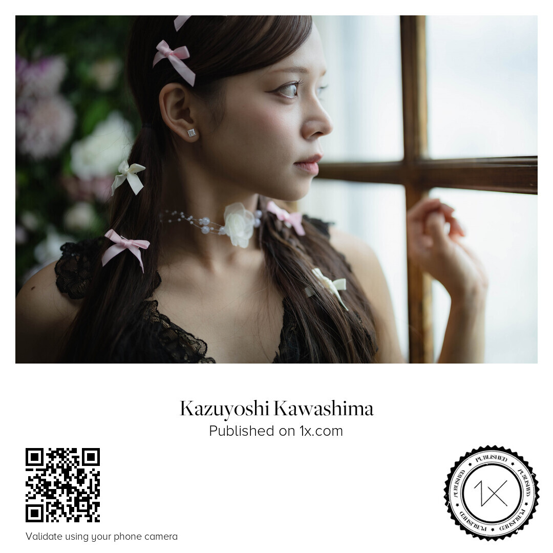 momojiro_photo's tweet photo. 世界最高峰の審美眼が集う 1x にて、"Counterpoint" が Published の評価をいただきました。

この作品は、葉月あいりさんが普段とは異なるヘアアレンジに挑戦した日に生まれた一枚です。
新しい表情と、変わらない魅力。
その二つが響き合う瞬間を作品として評価していただけたことを、大変嬉しく思います。

葉月あいりさん、そして作品をご覧くださった皆様に心より感謝いたします。

#1x #Published #PortraitPhotography #FineArtPortrait #Portrait #葉月あいり
@airi_partner @photopartnerjp 
@1x_com @1X_JPN