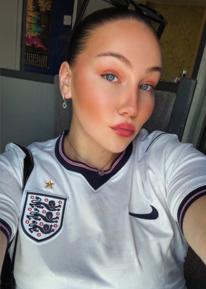 LydiaaaEx's tweet photo. Where on earth are you from?🦁 https://t.co/lgorFHSkr4