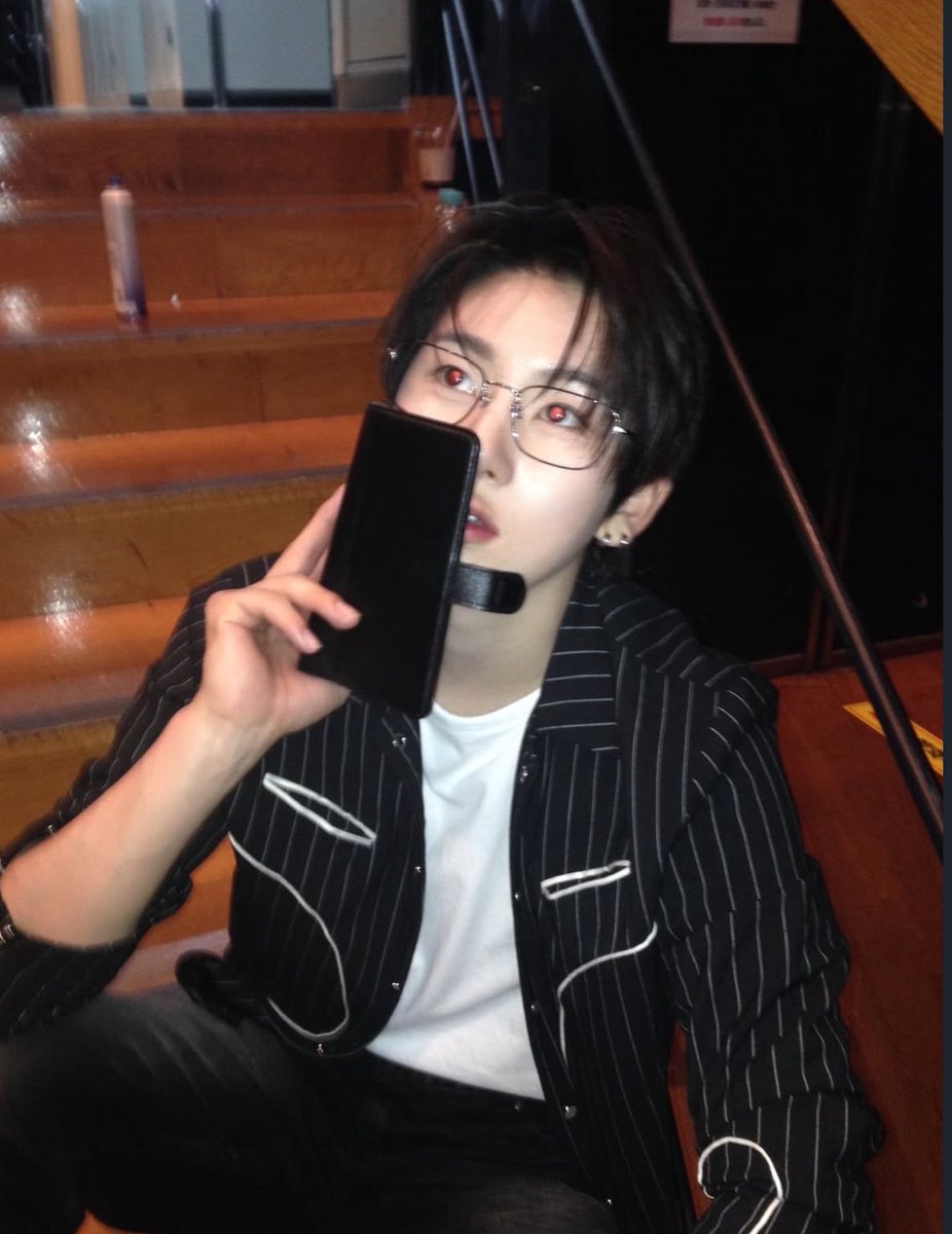 미오 tweet media