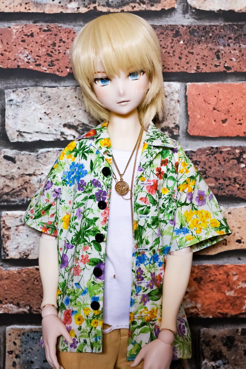 addicat_info's tweet photo. DDB(#fin肉)サイズ
花柄シャツ (白)¥5500
綿ローン生地で製作した開襟衿の花柄シャツです🌼
縫製前に水通しして洗濯済
※濃い色の柄ですので、念の為色移り防止タイツを着用するか長時間の着用を避ける事をおすすめします
#アイドール東京 #DDB https://t.co/bZVj5z29vq