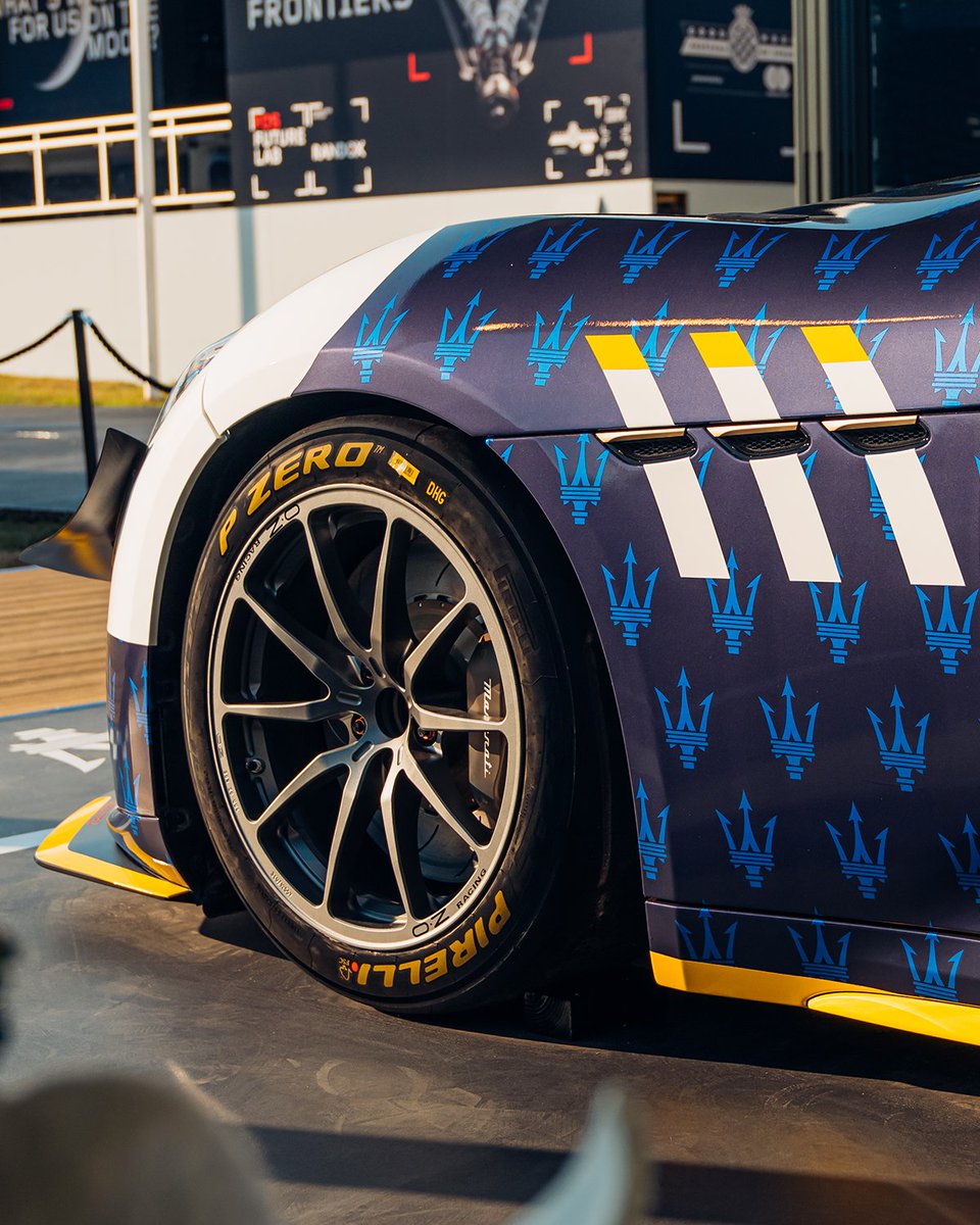 Maserati_HQ's tweet photo. Goodwood has always had an inclination for racing projects with a great story behind them. Project GT4 arrived with several: born alongside the new #MaseratiGranTurismo, shaped by the experience gained through GT2 and carrying the Trident proudly across its bodywork to celebrate the brand's first century in motorsport.