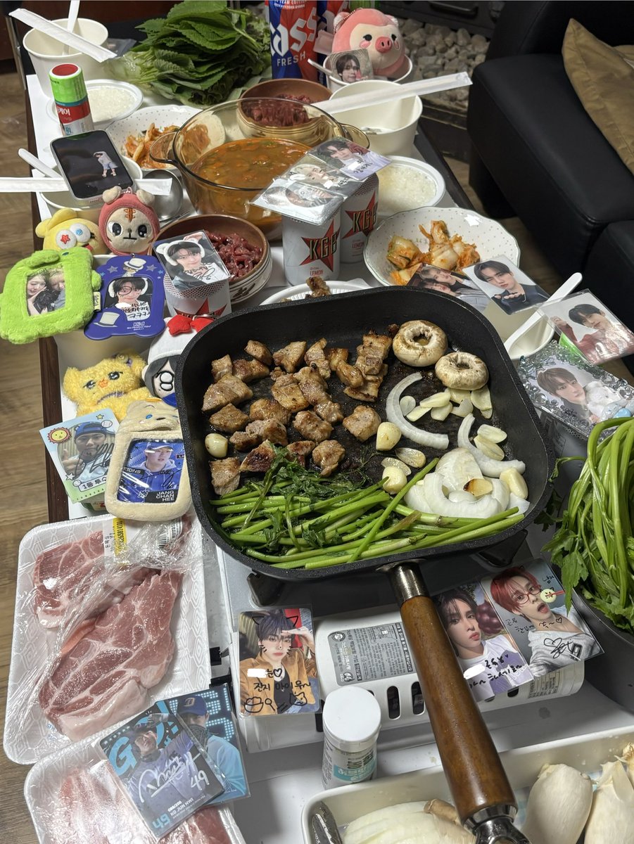 likenlove_'s tweet photo. 계곡에서~~누가돌아왔게~~~
바로 팀러비티(+위딧) ♡ https://t.co/HbJFlL9n7G