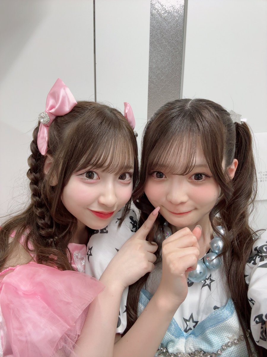 yuna_ms0918's tweet photo. 実は同い年さんコンビ！🩷🩵
いつもとってもやさしくて、たくさん勇気づけてくださって、心ぽかぽかになります☺️🔆

シャッフルメドレーのぱるたんさんとってもカッコよくってきらきらしてた𐔌՞･·･՞𐦯🌟⟡.·ﾀﾞｲｽｷ♡
#きゅーすと さん #桜庭遥花 さん
#もあすた #高梨ゆな https://t.co/FRnnEiDWpU