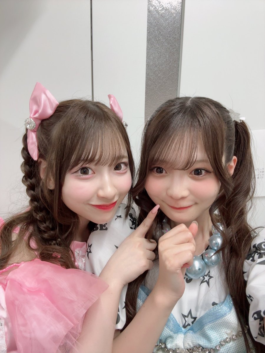 yuna_ms0918's tweet photo. 実は同い年さんコンビ！🩷🩵
いつもとってもやさしくて、たくさん勇気づけてくださって、心ぽかぽかになります☺️🔆

シャッフルメドレーのぱるたんさんとってもカッコよくってきらきらしてた𐔌՞･·･՞𐦯🌟⟡.·ﾀﾞｲｽｷ♡
#きゅーすと さん #桜庭遥花 さん
#もあすた #高梨ゆな https://t.co/FRnnEiDWpU