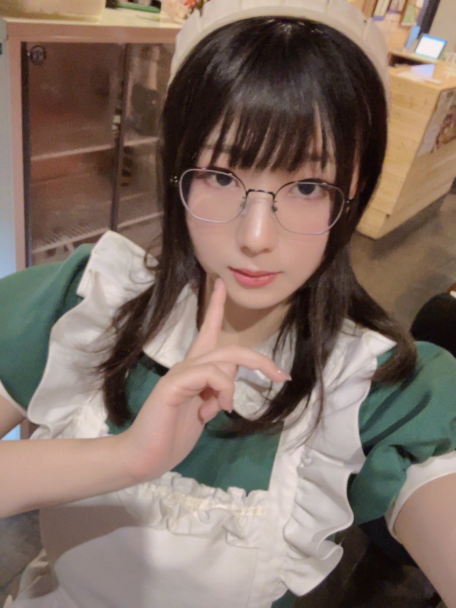 jam_akihabara's tweet photo. 🍶御酒飲の会🍶

深夜はゆきなに交代してます！！まだやってるよ！！！みんな来てな！

#JAMったー #メイド喫茶 https://t.co/ziCE3OX0EW