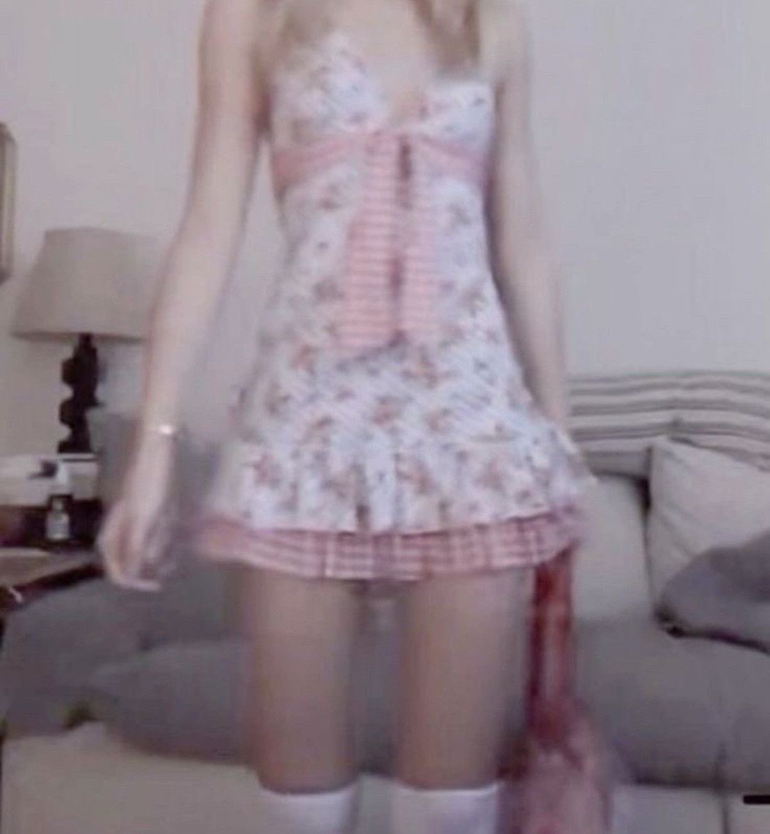 Angelzzz_zz's tweet photo. ⋆. 𐙚˚࿔  Unpinning at 60kg 𝜗𝜚˚⋆ https://t.co/vqz9CKnwxw