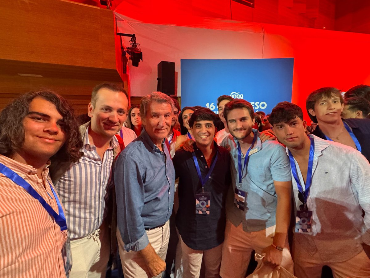 AJMesaGarrido's tweet photo. ¡Enhorabuena, @Idancausa, desde hoy presidente de @NNGG_Es!

Mi apoyo en el Congreso de Valladolid con @ppmadrid, @Nuevas_Getafe
y junto al presidente @NunezFeijoo
#VolveraCreer https://t.co/OUTHBy9efC