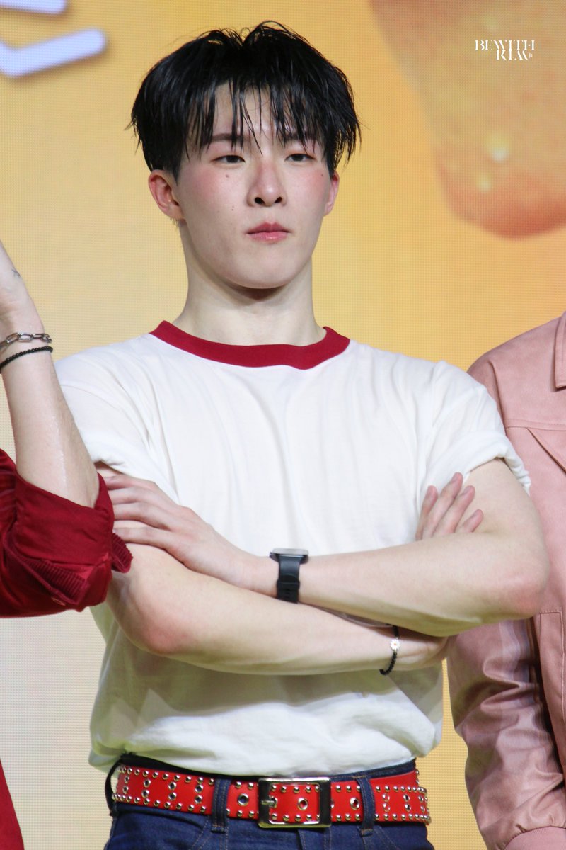 bewithkimji's tweet photo. 11072026 | สารวัตรเลิกงาน🫡

#สดชื่นฉ่ำคูลทุกบอลล์
#IceBallxPROXIE #PROXIEth
#PROXIEKim https://t.co/OFsi7YGw3Q
