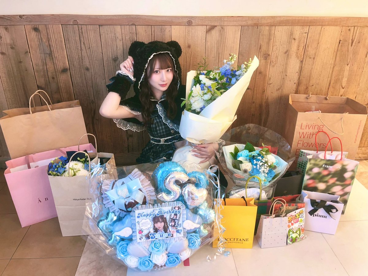 atmaid_suuna's tweet photo. すうなBD衣装お給仕でした🍫🩵

大好きな場所で世界で1番幸せにしてくれてありがとう https://t.co/XFt3UK18pn