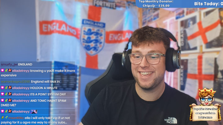 tomcornishh's tweet photo. PRE MATCH STREAM🏴󠁧󠁢󠁥󠁮󠁧󠁿LIVE NOW ON TWITCH🍻

VBUCK CUSTOM EVENT, VARIETY CUSTOMS AND MORE🔴

https://t.co/9jmCbD7GYy https://t.co/DFf9zG31uf