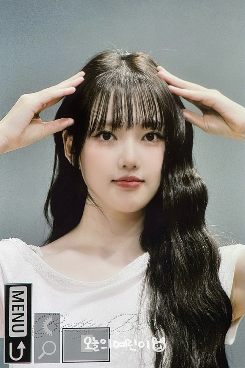 YerinHada0819's tweet photo. 260711 #예린 #YERIN https://t.co/NrwxEXJZsw