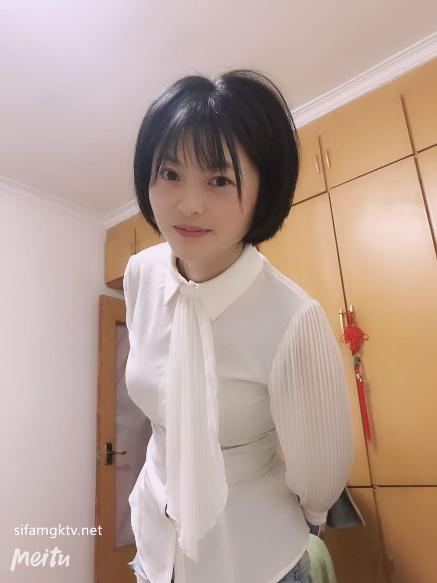ClsKst33901's tweet photo. 某公司管理层
清爽干练短发美女
不雅露脸性爱自拍

编号  130
✅点击置顶签名链接进群即可观看完整版全套 https://t.co/gCs09Lo8gl