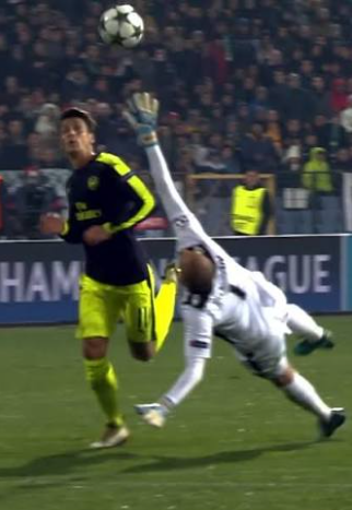 LucasLima_05's tweet photo. @LegacySiu Mesut Özil! https://t.co/OaCheTVKuJ